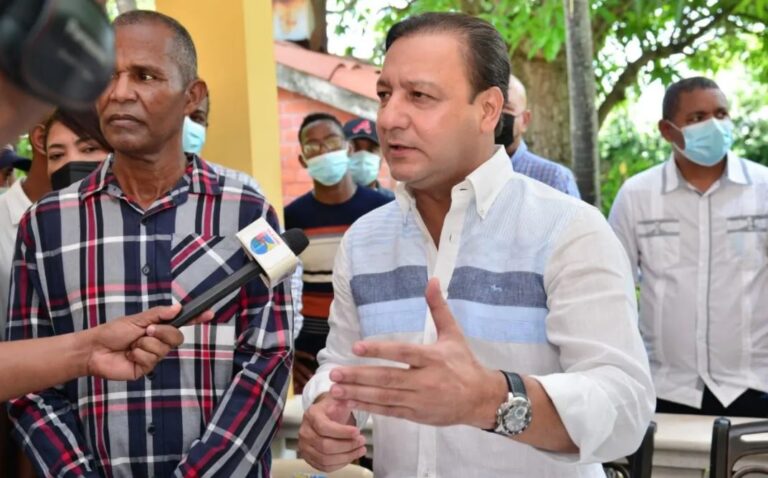 Abel cuestiona crecimiento económico, dice canasta familiar aumentó 10%