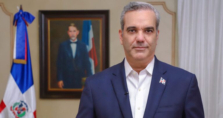 Presidente Abinader somete fideicomiso Punta Catalina a discusión pública