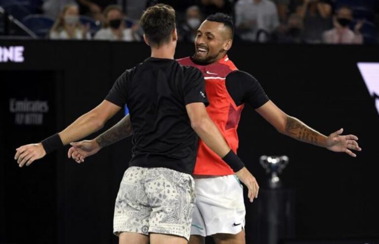 Australianos ganan dobles en Abierto de Australia