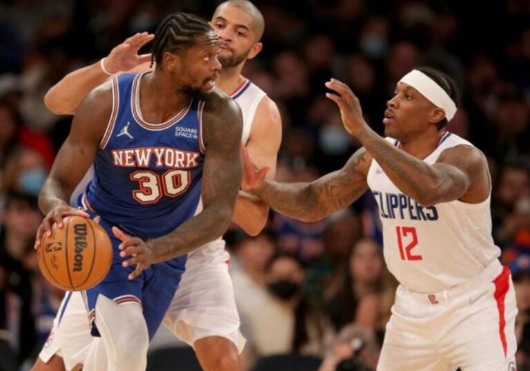 Knicks salen de un bache ante Clippers en debut de Cam Reddish