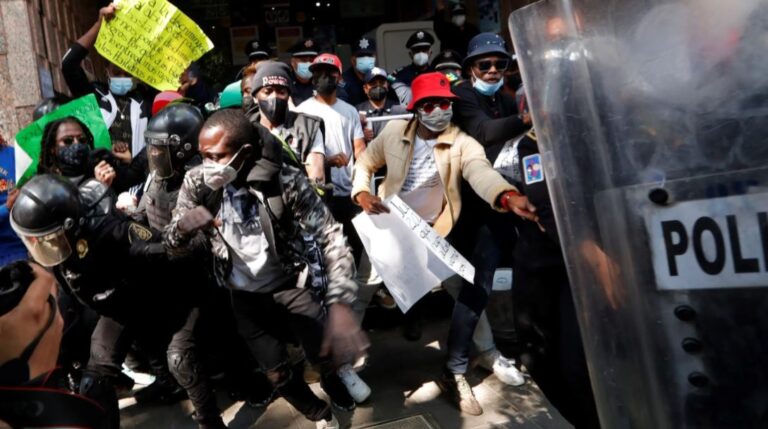 Haitianos en México protestan y piden su regularización