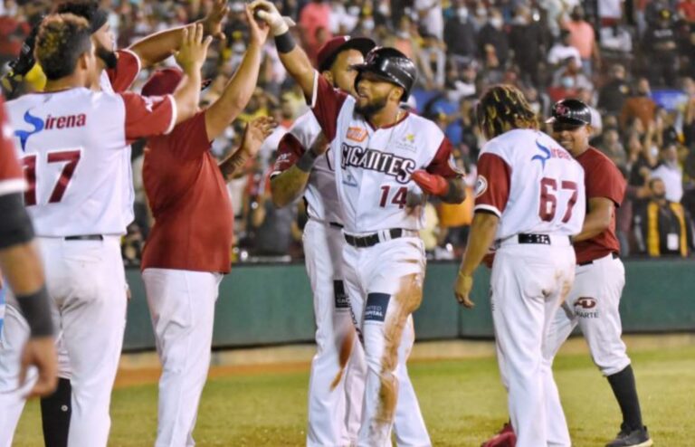 Los Gigantes mantienen ventaja tras derrotar a las Águilas