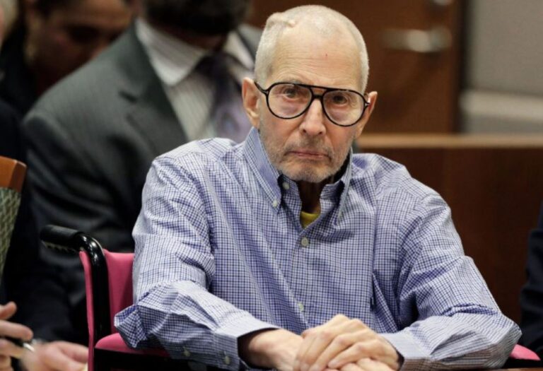 Multimillonario condenado por asesinato, Robert Durst, muere en prisión