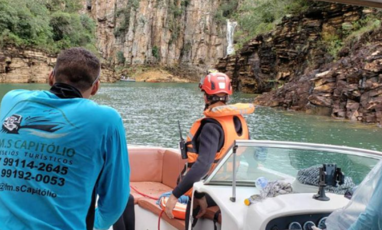 Confirman 10 muertos tras desprendimiento de rocas en lago de Brasil