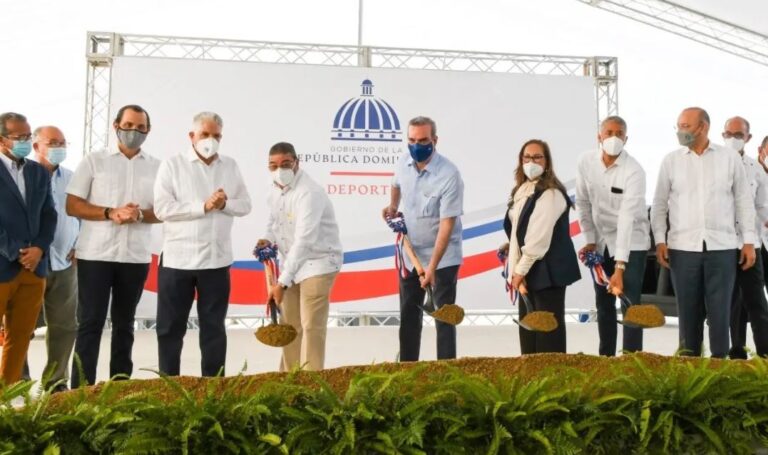 Abinader anuncia construcción de 16 proyectos en sector deporte con inversión de 168 millones