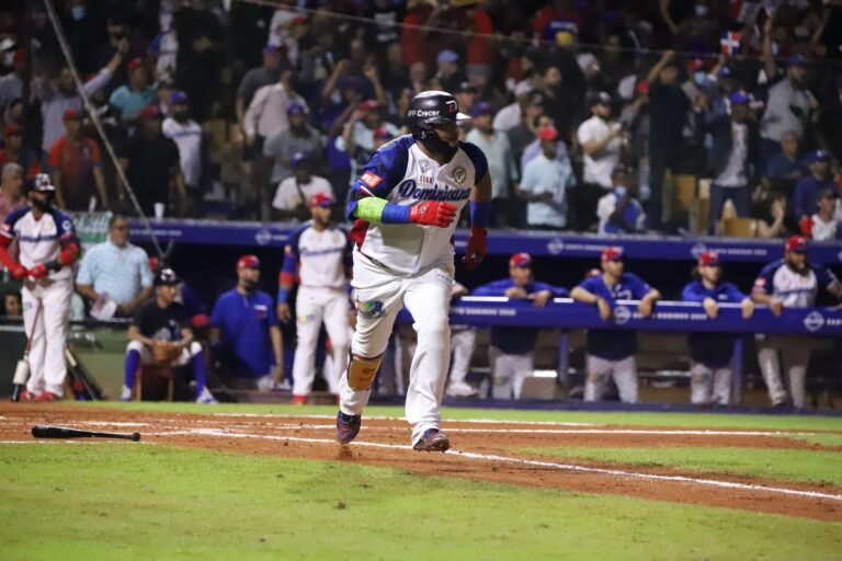 RD cierra con triunfo y va hoy contra México en semifinales a segunda hora