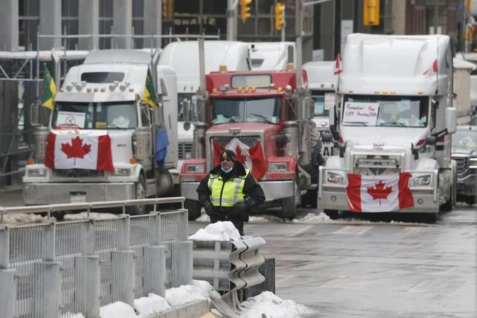 Protestas en Canadá obligan a cierre de planta de Ford