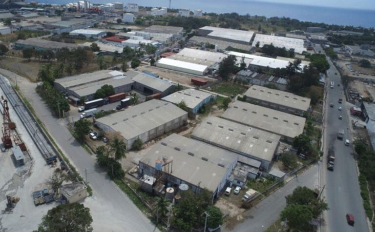 Industriales piden aclarar cómo se financiará la política de asistencia social anunciada por el Presidente