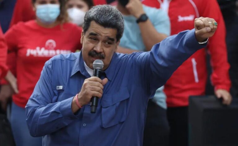 Maduro dice que una izquierda tiene envidia del «ejemplo de Chávez»