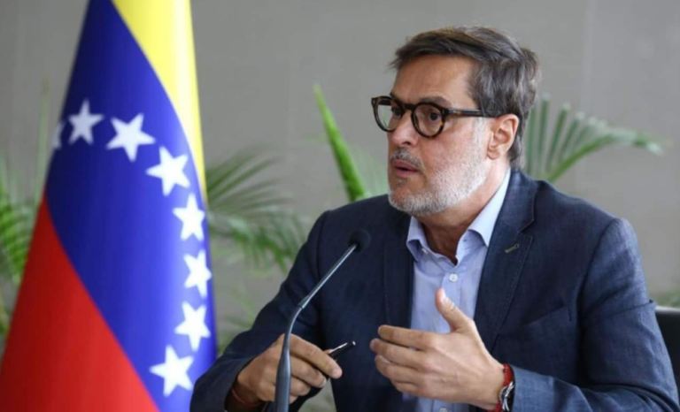 Canciller venezolano tilda inadmisible «constante amenaza» de OTAN a Rusia