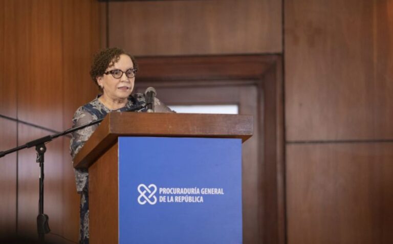 Procuradora general aboga por un Ministerio de Justicia
