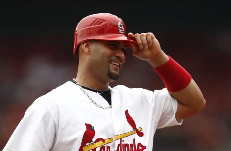 Albert Pujols retorna a Anaheim como un asistente especial