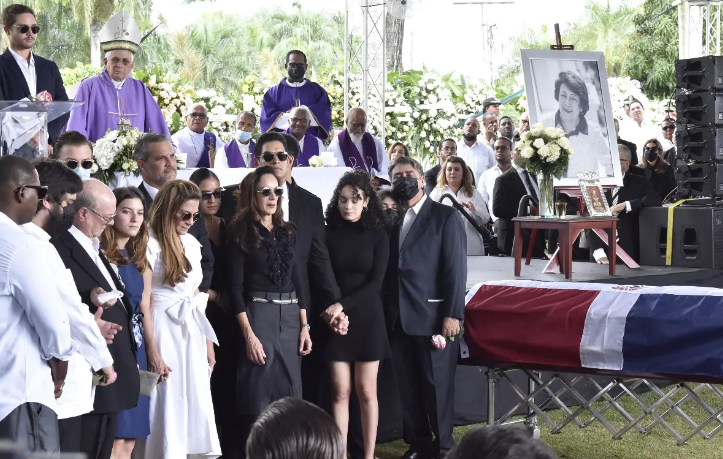 Dan último adiós a Rosa Gómez de Mejía