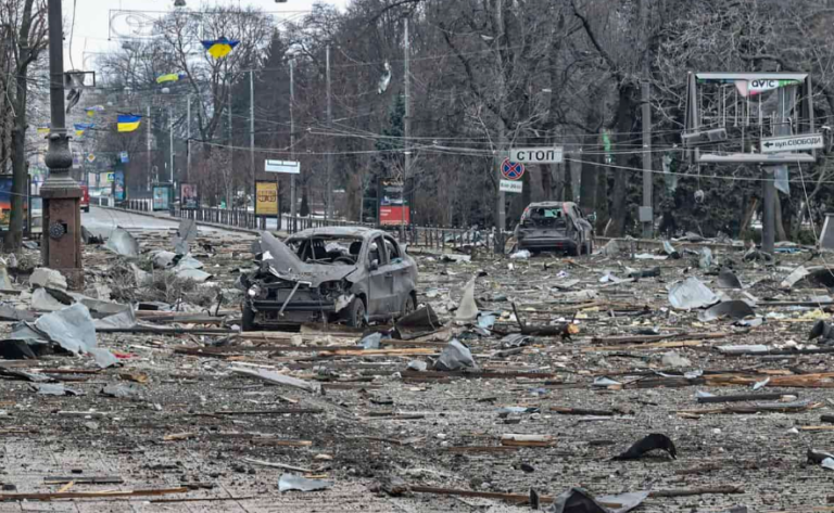 Bombardeo ruso destruye el consulado de Eslovenia en Járkov