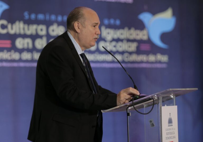 Minerd y Unicef reinician esfuerzos contra violencia en escuelas