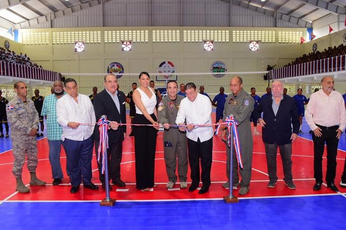 Miderec inaugura la remodelación del polideportivo de la Fuerza Aérea en San Isidro