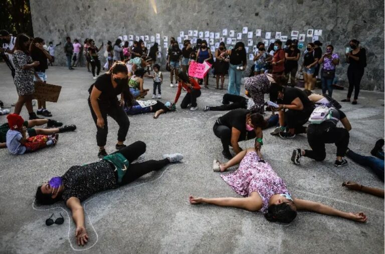 Ola de feminicidios y secuestros causa conmoción México
