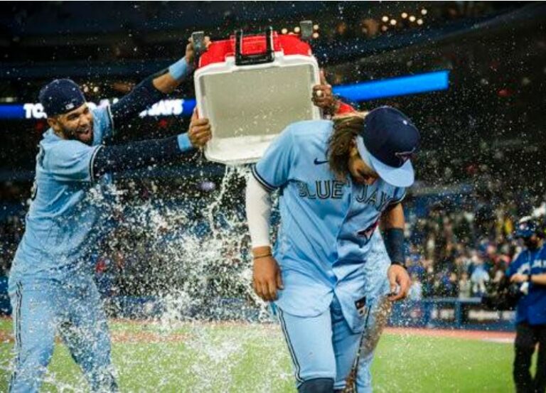 Grand slam de Bo Bichette da triunfo a Azulejos sobre Boston