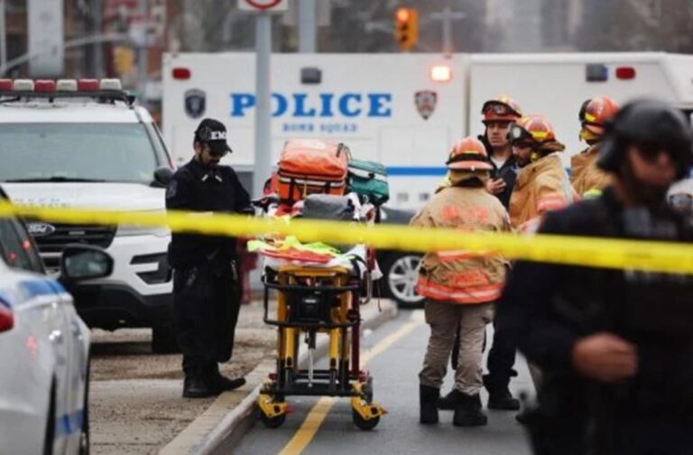 Al menos 13 heridos ha dejado el tiroteo en metro de Nueva York