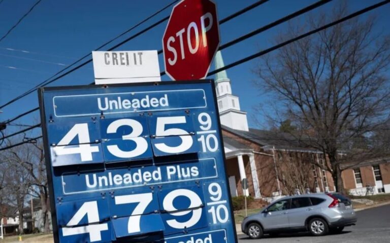 Gasolina alcanza nuevo récord en EEUU