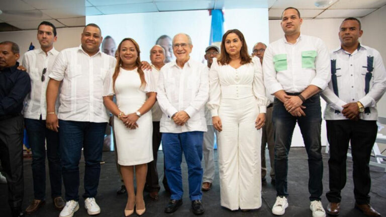Gobierno rinde cuentas a 29 provincias simultáneamente