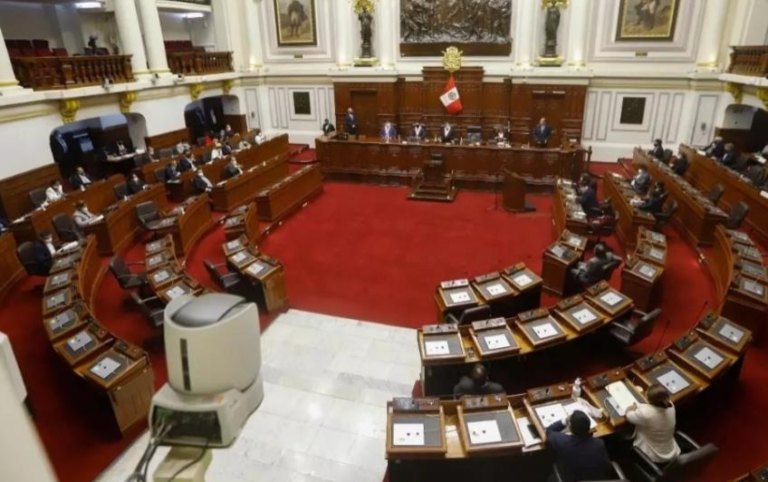 El Congreso de Perú aprueba nuevo retiro anticipado de fondos de pensiones