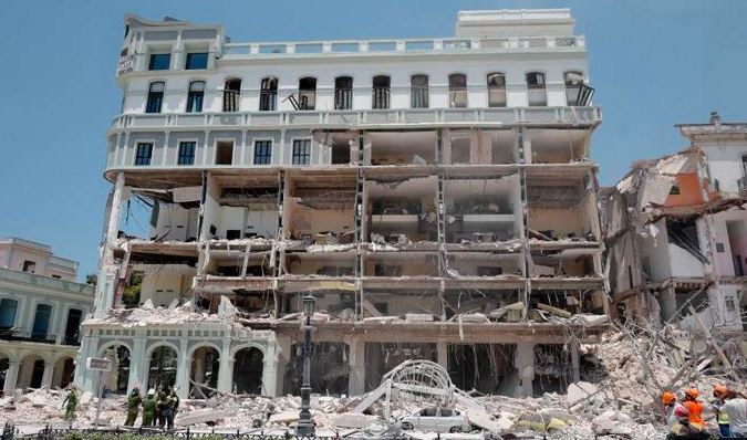 Aumenta a 45 el número de muertos tras la explosión del hotel Saratoga￼