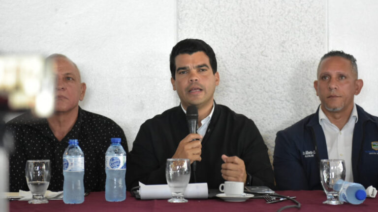 Inapa anuncia obras de agua potable y saneamiento en Monseñor Nouel con una inversión de RD$570 millones