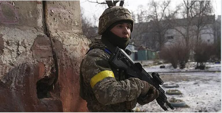 Rusia lanza ataque masivo contra centros de instrucción militar de Ucrania