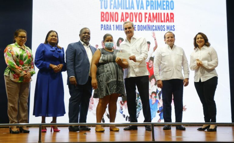 Presidente Abinader lanza Bono de Apoyo Familiar para un millón de hogares