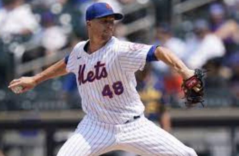 DeGrom debutó lanzando en Triple A por Mets