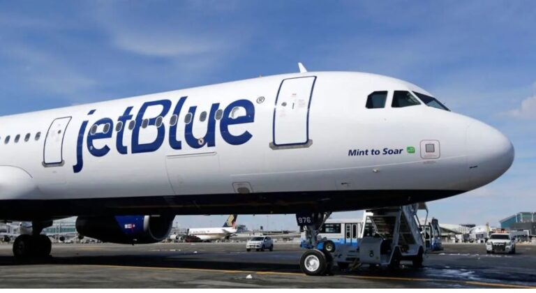 Aerolínea JetBlue pide disculpas a pasajeros tras inconvenientes recientes