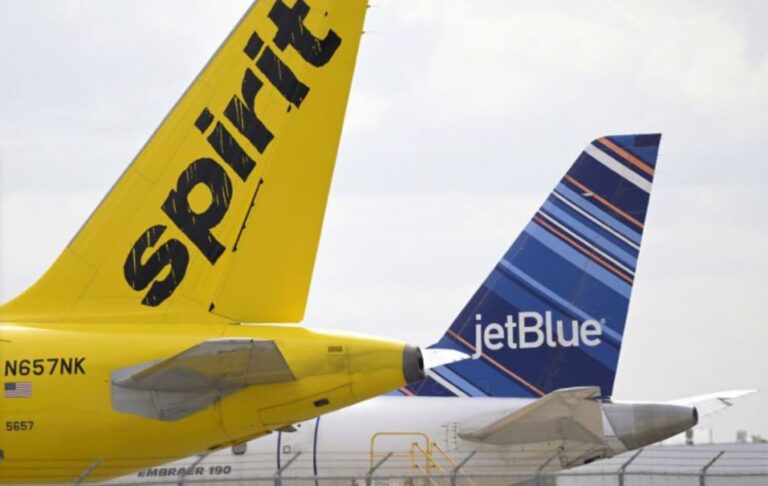 Aerolínea JetBlue alcanza acuerdo para comprar Spirit por USD 3.800 millones￼