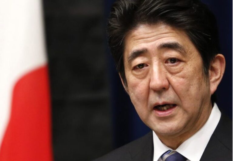 Muere el ex primer ministro de Japón Shinzo Abe tras ser tiroteado en un mitin en plena calle