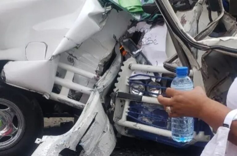 Al menos 4 muertos y varios heridos en accidente de tránsito en San Cristóbal