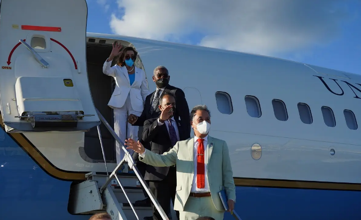 Nancy Pelosi llega a Corea del Sur desde Taiwán para seguir con su gira asiática