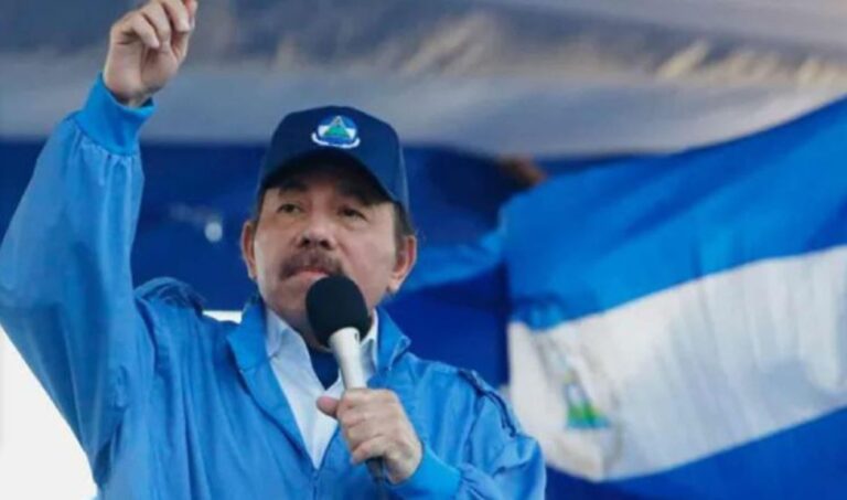 Presidente de Nicaragua ordena el cierre de varias emisoras católicas