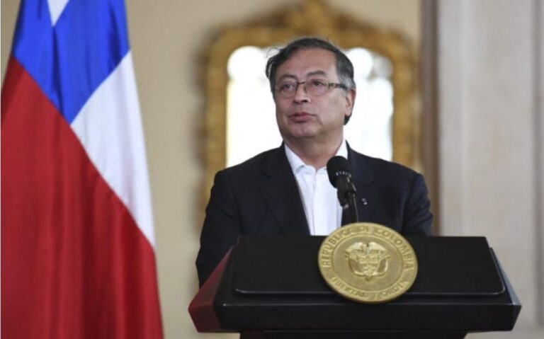 Petro envía proyecto de ley para que los ricos de Colombia paguen más impuestos
