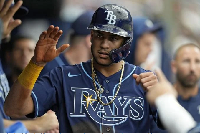 Jose Siri y Peralta llevan a Rays a la victoria 3-2 ante Azulejos