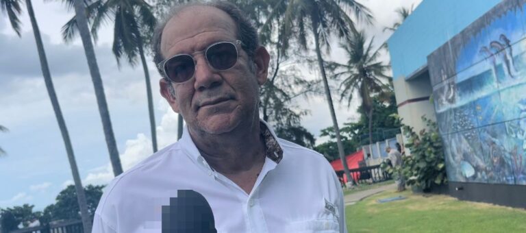 Ministro de Medio Ambiente acude al Acuario Nacional para conocer detalles muerte de manatí Juanita