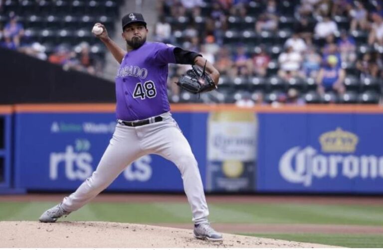 Rockies de Colorado evitan barrida ante Mets 