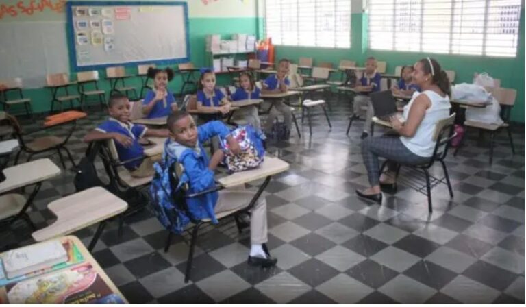 Las lluvias provocan baja asistencia en inicio año escolar