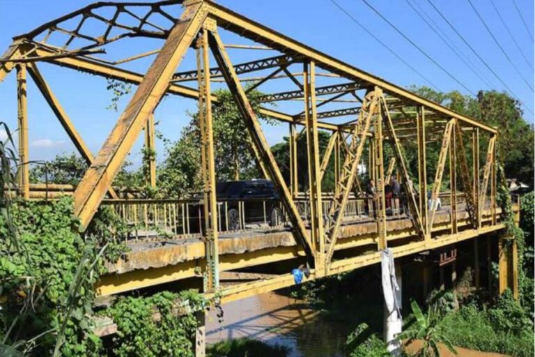 MOPC dispone cierre del puente Sabaneta sobre el río Camú en La Vega