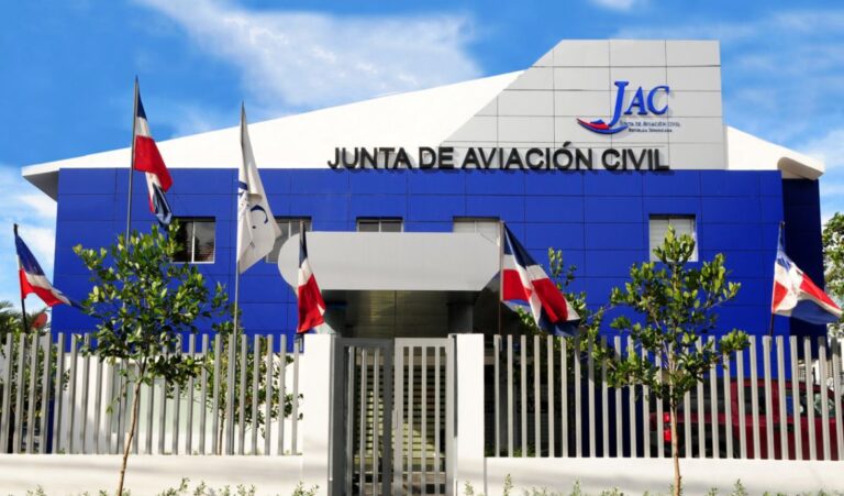 Junta de Aviación Civil elimina pago de 10 dólares a pasajeros dominicanos