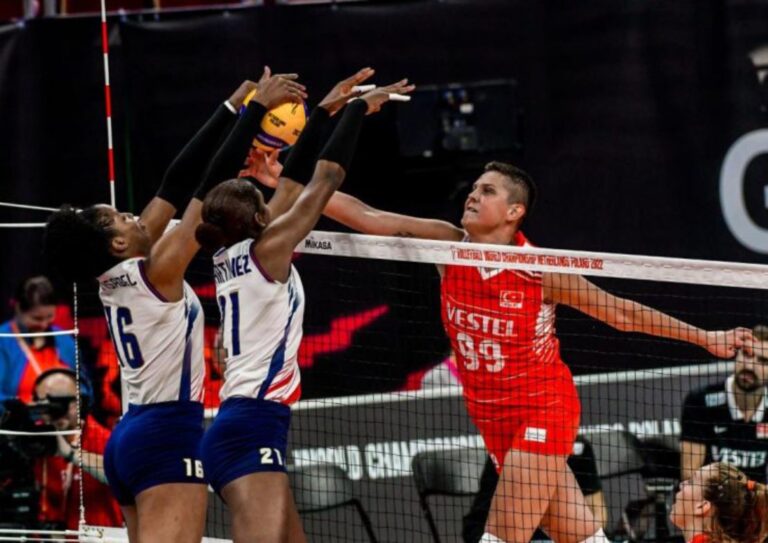 Turquía corta invicto a Reinas del Caribe en Mundial de Voleibol