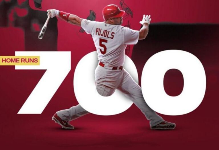 Llueven las felicitaciones para Albert Pujols por jonrón 700