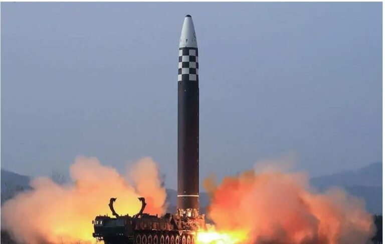 Rusia busca armamento de Corea del Norte