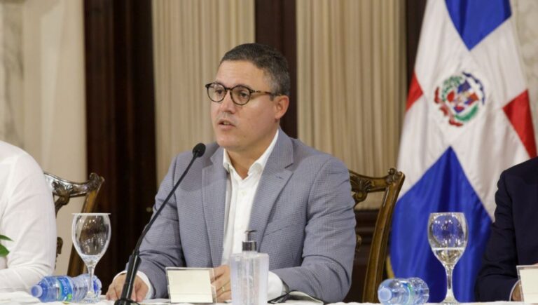 Poder Ejecutivo designa a Jean Luis Rodríguez director de la Oficina Coordinadora General del FIDEICOMISO RD VIAL