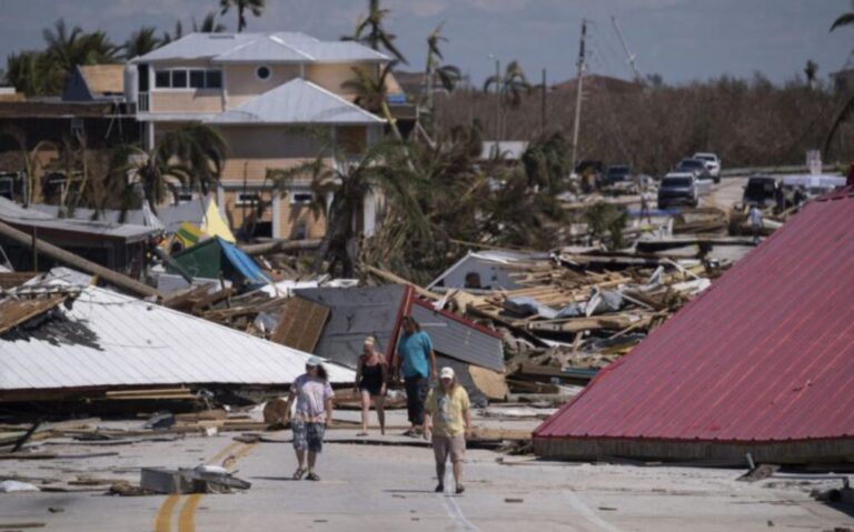Asciende a 62 la cifra de muertos por huracán Ian en EEUU