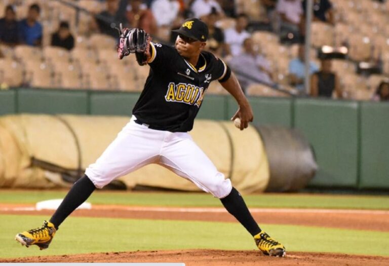 Águilas ganan cuarto juego en línea